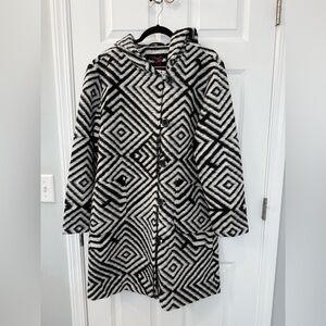 NWT Women's Mid-Length Wool Geometric Black / White Lightweight Coat